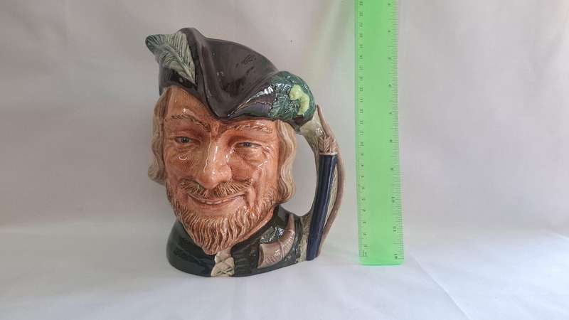 Royal Doulton Large Toby Jug "Robin Hood" D.6527 - Excellent Condition
