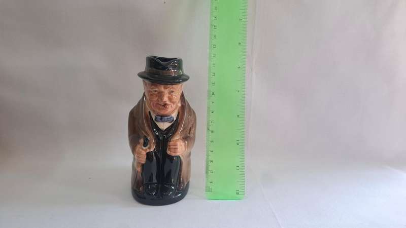 Royal Doulton Medium Toby Jug "Winston Churchill" D.6172 - Excellent Condition