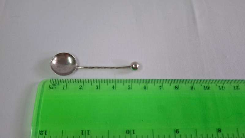 Beautiful Vintage Birmingham Hallmarked  Silver Salt Spoon 2.1g-Good Condition