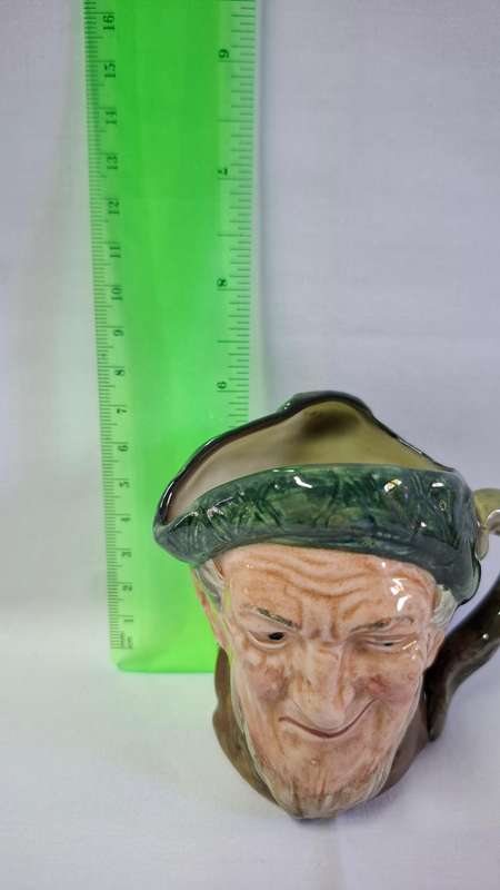 Royal Doulton Small Toby Jug "Auld Mac" D. 5824 - Excellent Condition