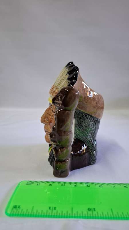 Royal Doulton Small Toby Jug " North American Indian " D. 6665 - Excellent Condition