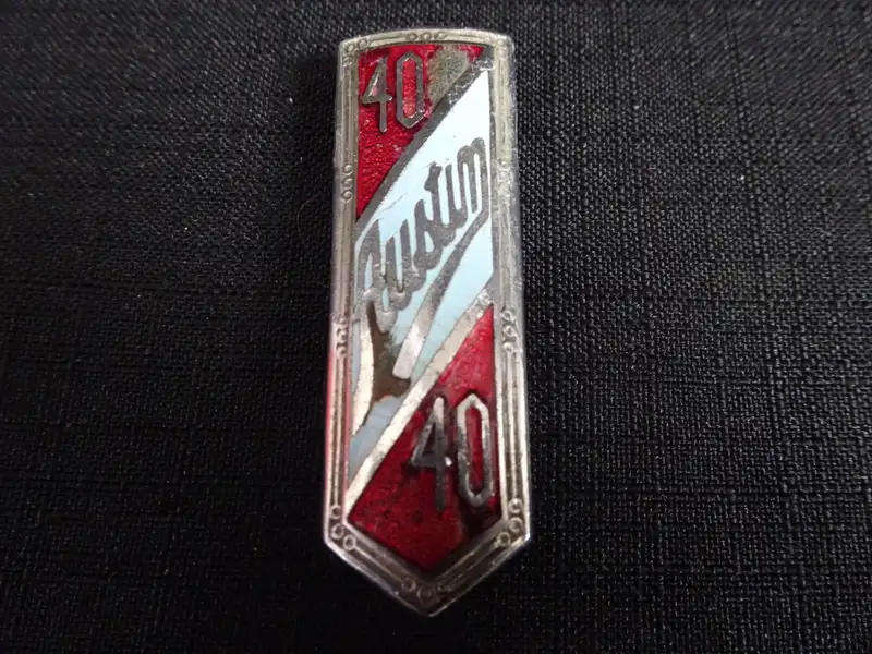 Austin Car Badge - 1945 - 1959 - In Good Condition - See My Description