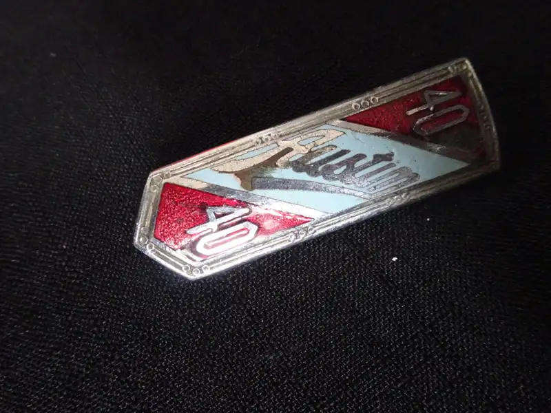 Austin Car Badge - 1945 - 1959 - In Good Condition - See My Description