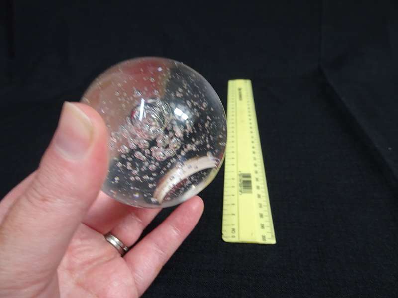 Beautiful Vintage Clear Glass Controlled Bubbles Paperweight - Good condition