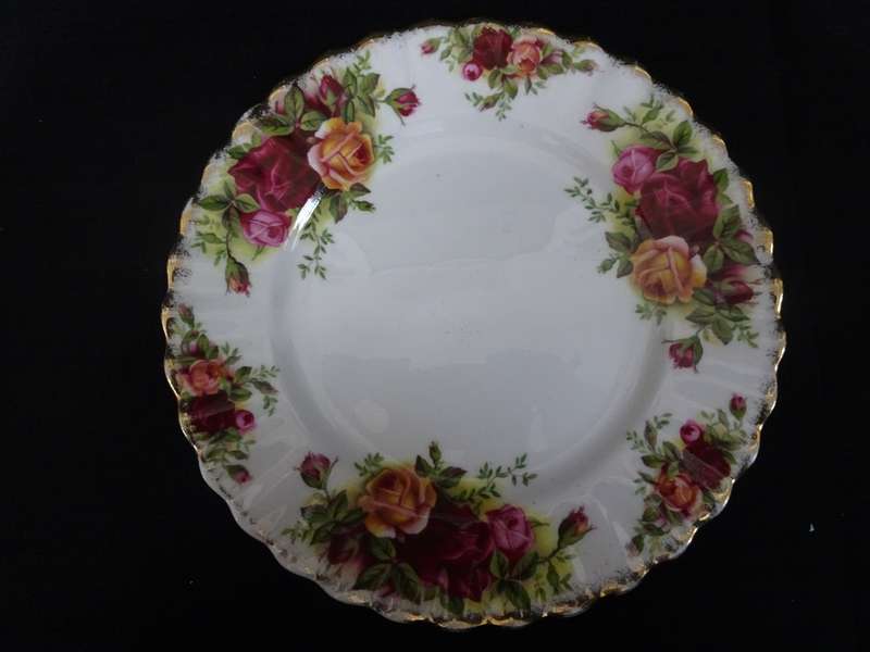 Three Beautiful Vintage Royal Albert "Old Country Roses"-Bone China Side Plate Dishes (BIDDING ONE)