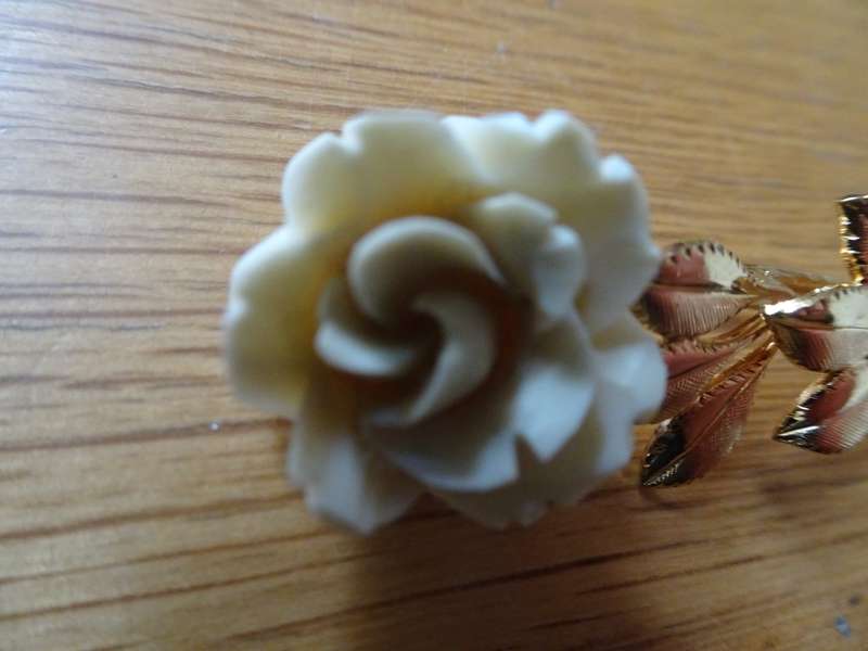 Gorgeous Carved Rose Floral Stem Brooch - In Excellent Condition