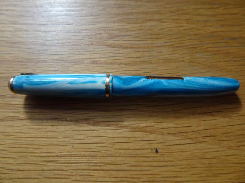 Stunning Vintage Hifra 4251 Fountain Pen - On Nip - "Warranted Wing Flow U.S.A 4"