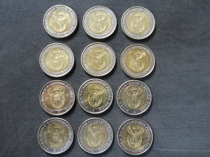 12x Republic Of South Africa 2019-Let Us Live And Strive For Freedom Mandela R5 Coins (BID PER COIN)