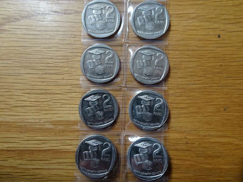8x Republic Of South Africa 2019 - Right Of Education R2 Coins(BID PER COIN)