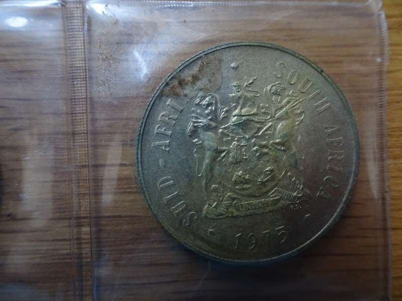 Republic Of South Africa Unculated 1975 Mint Pack (Silver R1) - In Excellent Condition
