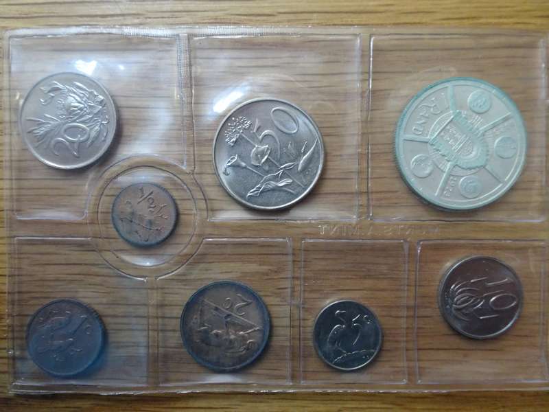 Republic Of South Africa Unculated 1974 Mint Pack (Silver R1) - In Excellent Condition