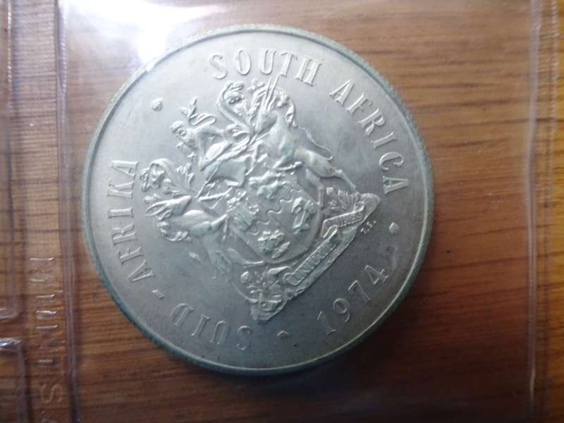 Republic Of South Africa Unculated 1974 Mint Pack (Silver R1) - In Excellent Condition