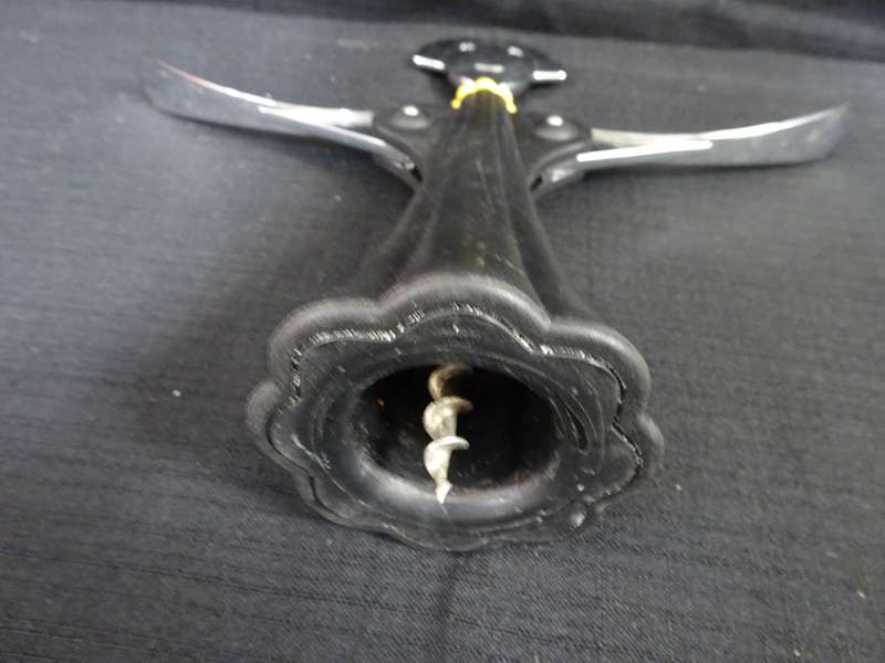 Stunning Anna G. Design Corkscrew, Resin and Chrome Zamak, Black - 24cm x 7cm