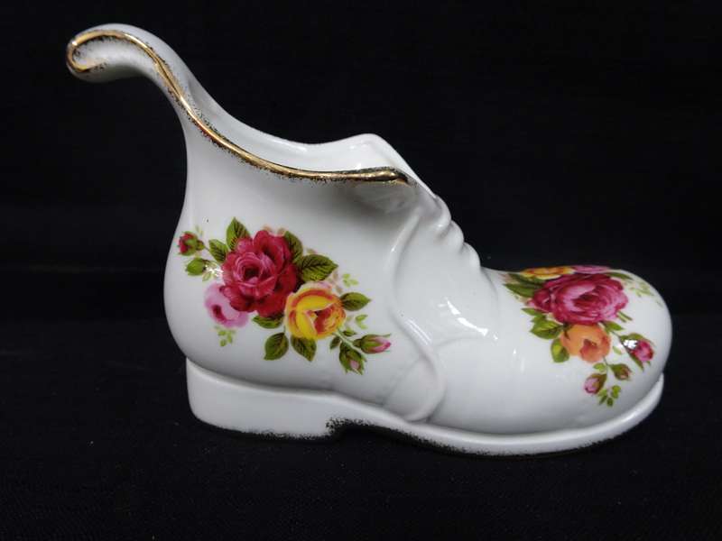 Beautiful Vintage 'Rose Cottage' Fine Bone China Boot - See My Description