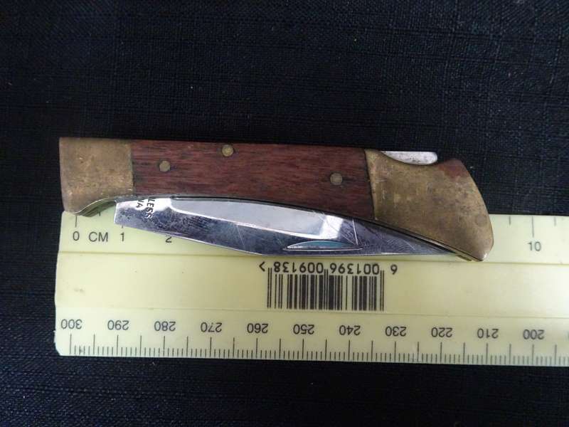 Stunning Collection Of Nine Pocket Knives And One Leather Sheath - See My Description