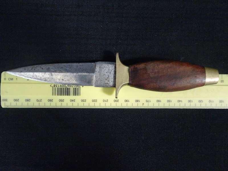 Stunning Vintage Oyster Shucking Knife - In Good Condition