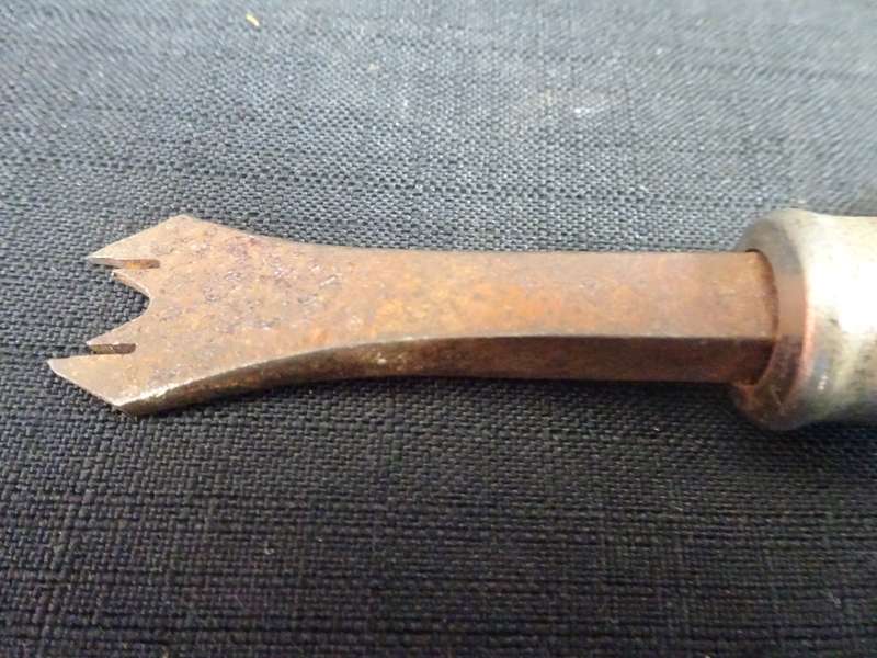 Stunning Vintage Berry's Staple Remover - Pat No.3,310,288 - Lubbock, Texas USA