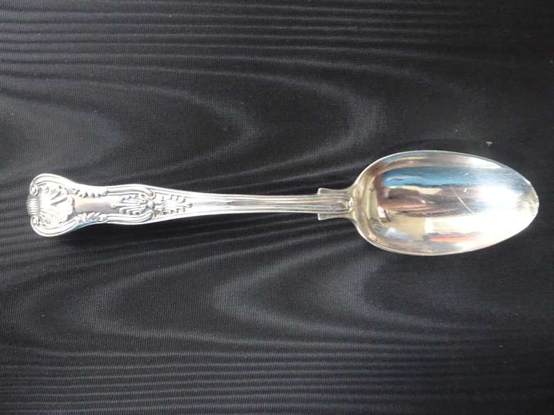 Beautiful Sterling Silver Kings Pattern Teaspoon - Clearly Marked - 24 Grams