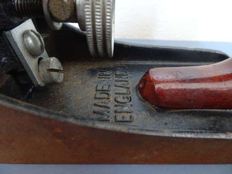 Vintage Stanley Bailey No.4 Woodworking Bench Plane - Made In England