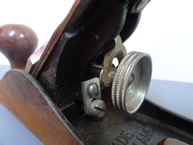 Vintage Stanley Bailey No.4 Woodworking Bench Plane - Made In England