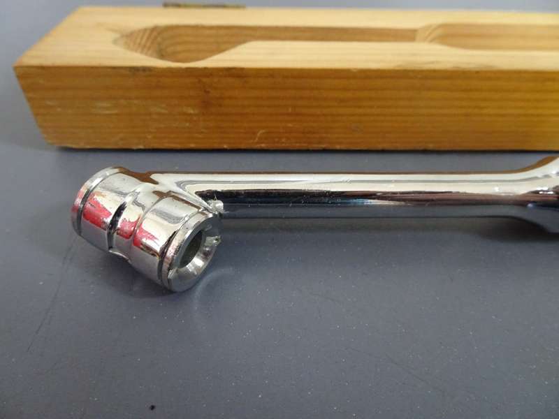 Stunning Dunlop Pressure Gauge No. 40 - 20-120lbs - In Good Condition