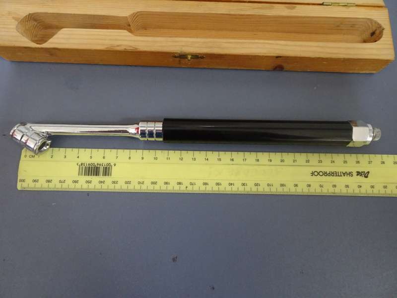 Stunning Dunlop Pressure Gauge No. 40 - 20-120lbs - In Good Condition