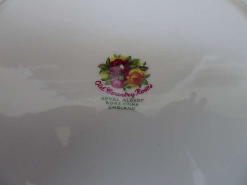 Three Beautiful Vintage Royal Albert Old Country Roses Salad/Side Plates (Bidding Per Plate)