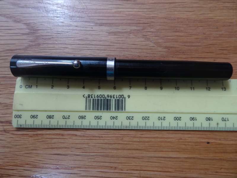 Vintage Sheaffer Black Fountain Pen - Empty - Made In USA - Italic M Nip - In Good Condition