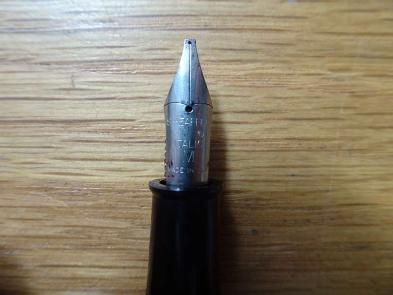 Vintage Sheaffer Black Fountain Pen - Empty - Made In USA - Italic M Nip - In Good Condition