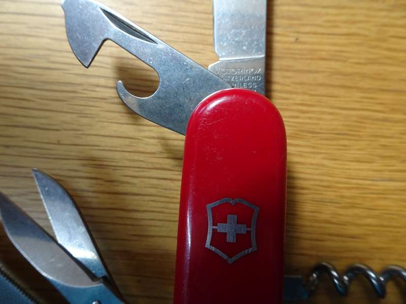 Victorinox Switzerland Stainless Rostfrei Officier Suisse Swiss Army Knife - Good Condition