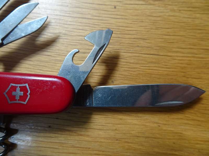 Victorinox Switzerland Stainless Rostfrei Officier Suisse Swiss Army Knife - Good Condition
