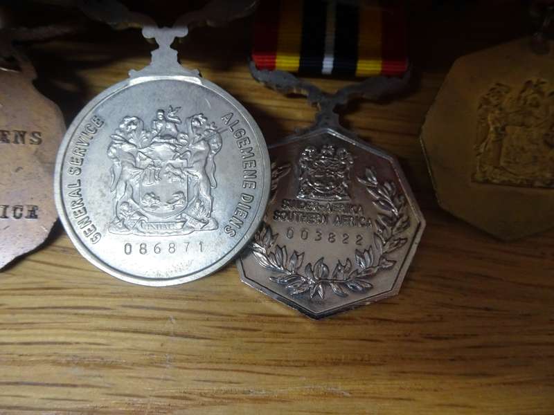 Set Of Five SADF Medals And Miniature Medals And Medal Bars - See My Description