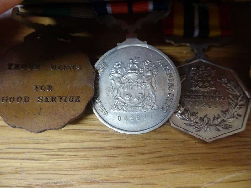 Set Of Five SADF Medals And Miniature Medals And Medal Bars - See My Description