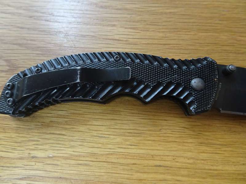 Beautiful Guerrilla Stainless (440) Fold Up Pocket Knife - In Good Condition
