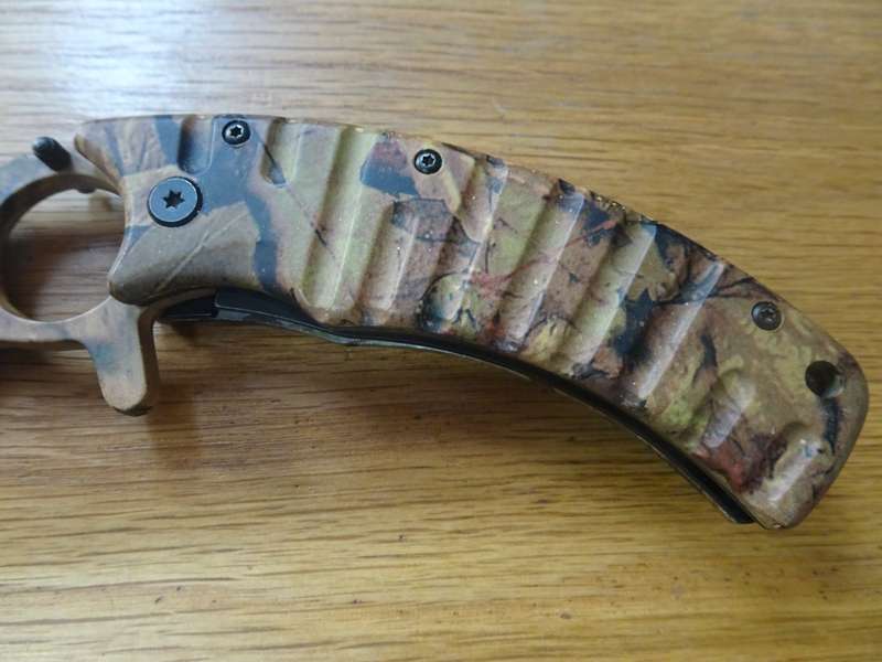 Stunning DOW Stainless (420) Brown Camo Assisted Open Gut Hook Pocket Hunting Knife