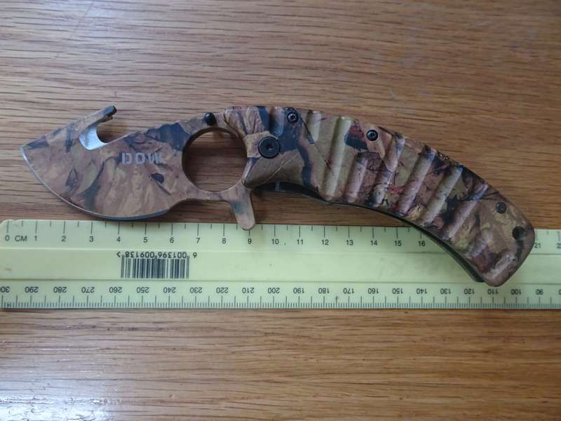 Stunning DOW Stainless (420) Brown Camo Assisted Open Gut Hook Pocket Hunting Knife