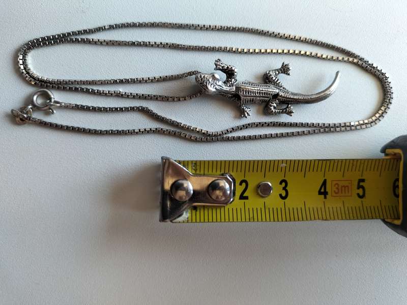 Stunning Sterling Siver 925 Necklace With Lizard Pendant 7.3g in Great Condition