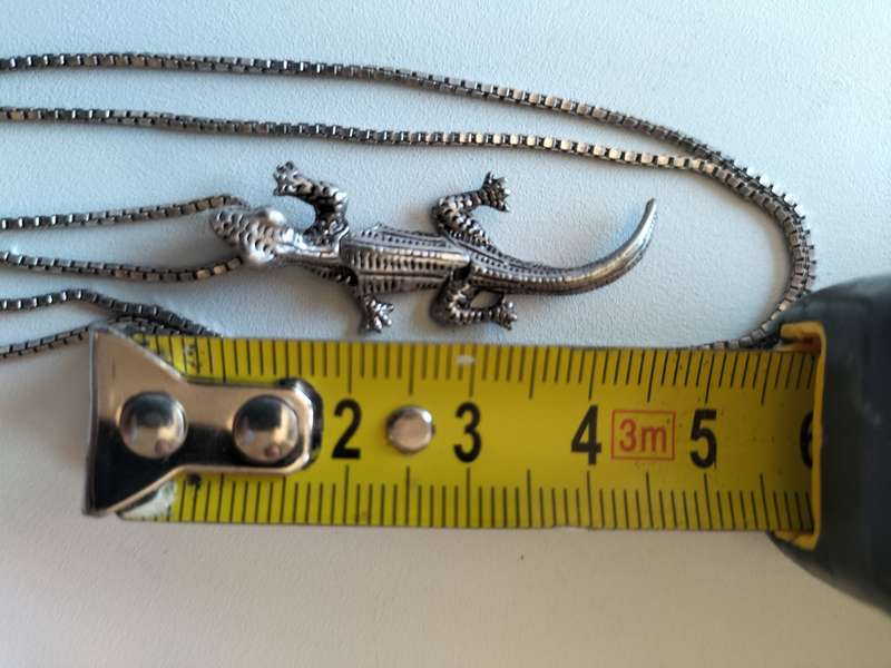 Stunning Sterling Siver 925 Necklace With Lizard Pendant 7.3g in Great Condition