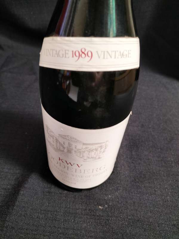 Vintage 1989 Vintage KWV Roodeberg  - 750ml - Sealed - Bottled by KWV