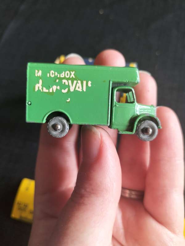 Very Rare Vintage Moko Lesney Match Box Series NO17 - Green Bedford Removals Van - Made in England