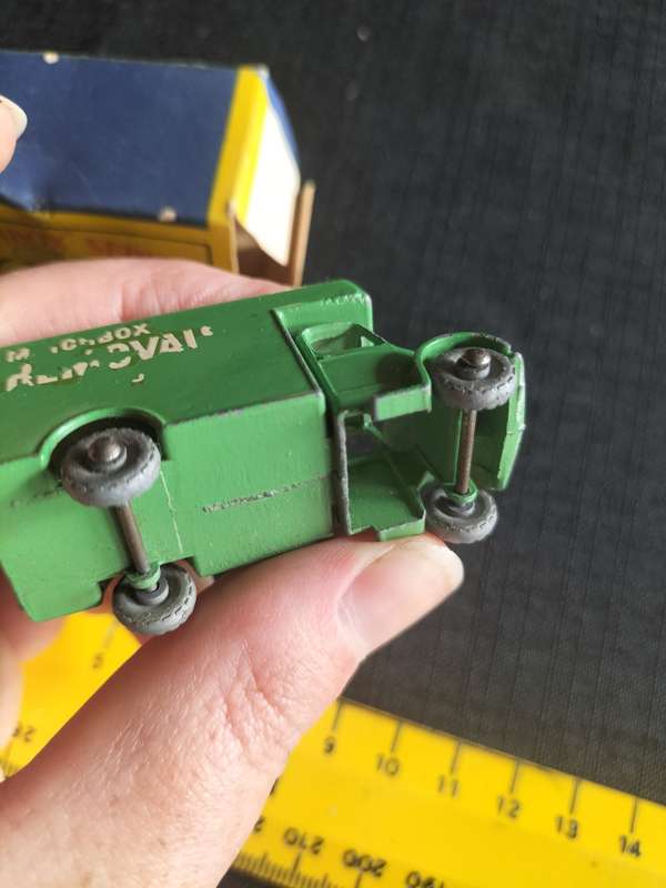 Very Rare Vintage Moko Lesney Match Box Series NO17 - Green Bedford Removals Van - Made in England