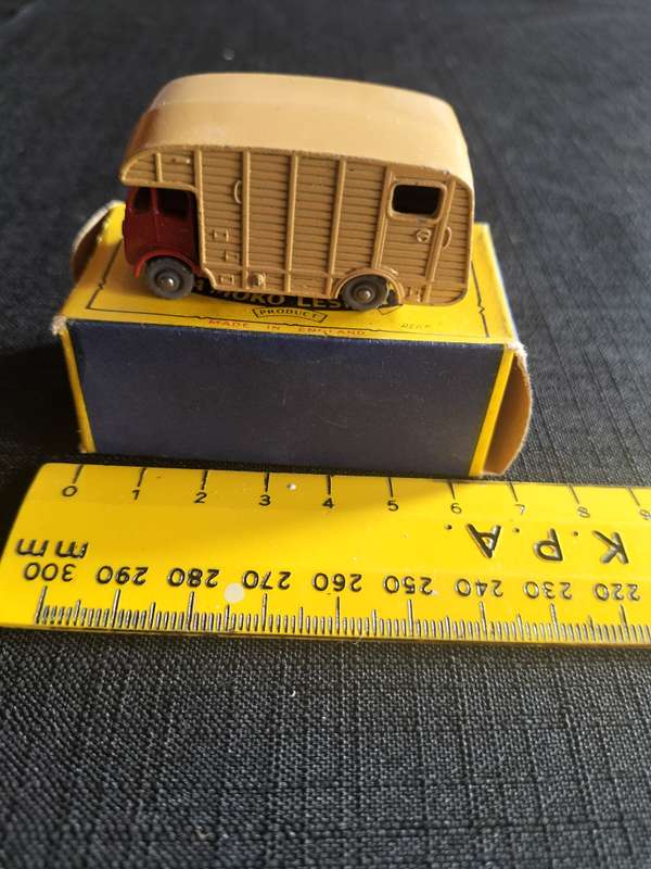 Very Rare Vintage Moko Lesney Match Box Series NO35 - Horse Box - Made in England - View Description