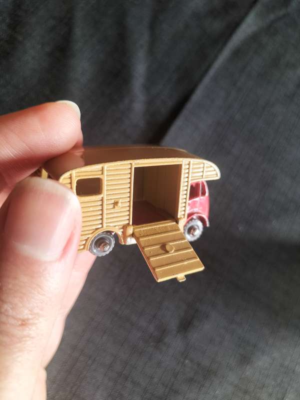 Very Rare Vintage Moko Lesney Match Box Series NO35 - Horse Box - Made in England - View Description