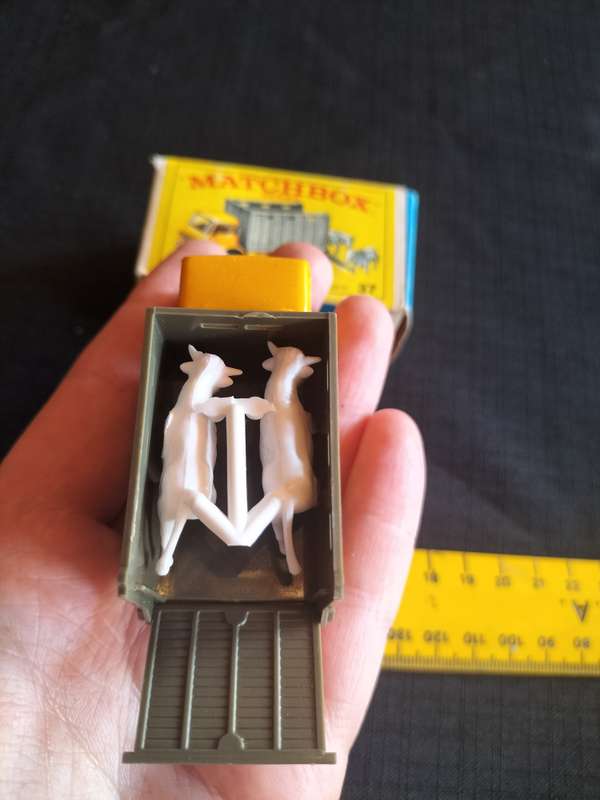 Very Rare Vintage Lesney Match Box Series NO37 - Cattle Truck - Made in England