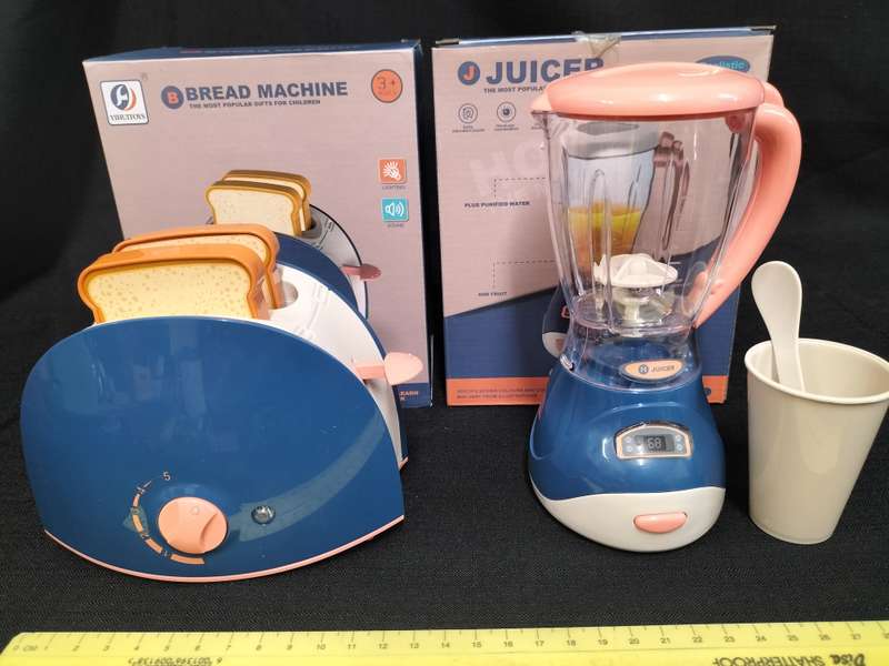 My Little Home Kids Toys - Juicer and Bread Machine - Good Condition