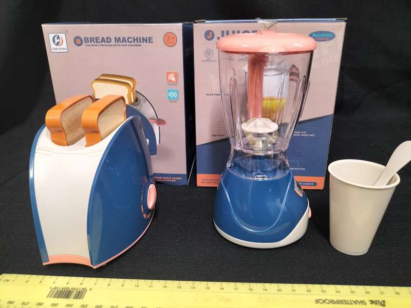 My Little Home Kids Toys - Juicer and Bread Machine - Good Condition