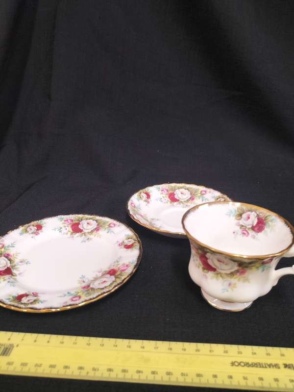 Beautiful Vintage Royal Albert Celebration Tea Trio - Made in England- Good Condition
