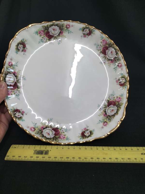 Beautiful Vintage Royal Albert Celebration Cake Plate- Bone China - Made in England - Good Condition