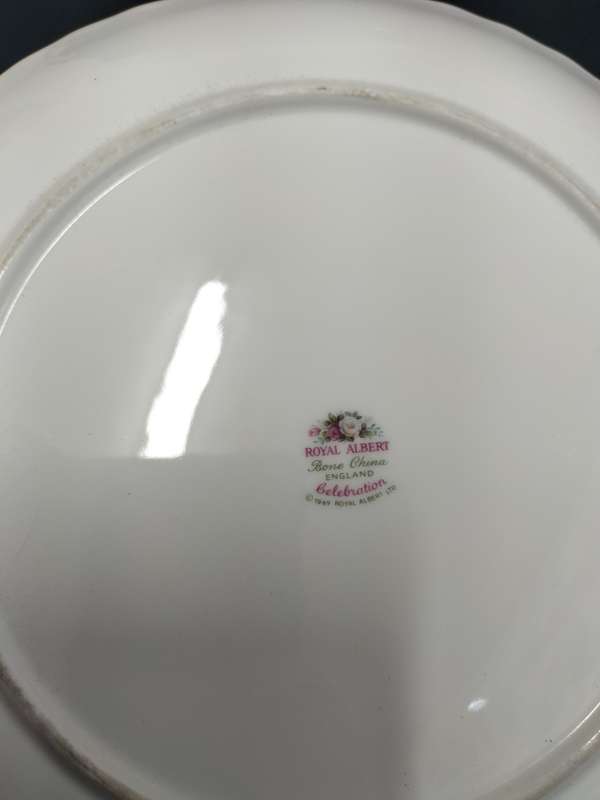 Beautiful Vintage Royal Albert Celebration Cake Plate- Bone China - Made in England - Good Condition