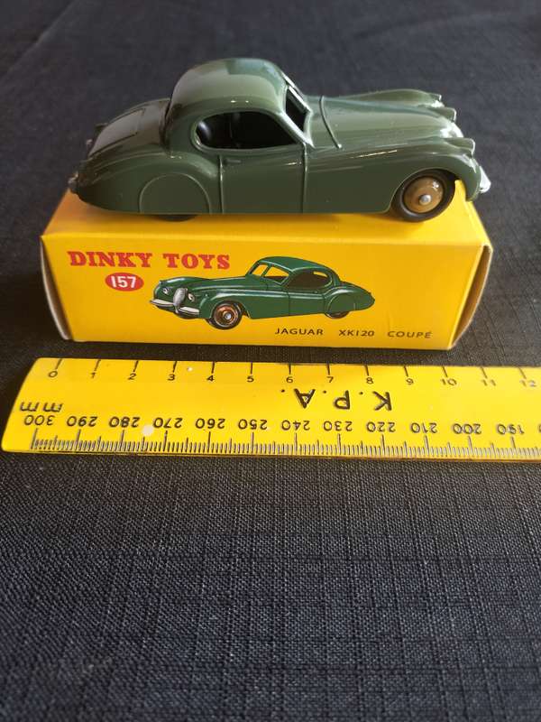 Vintage Dinky Toys NO 157- Jaguar XK 100 Coupe -DeAgostini Reproduction- Good Condition
